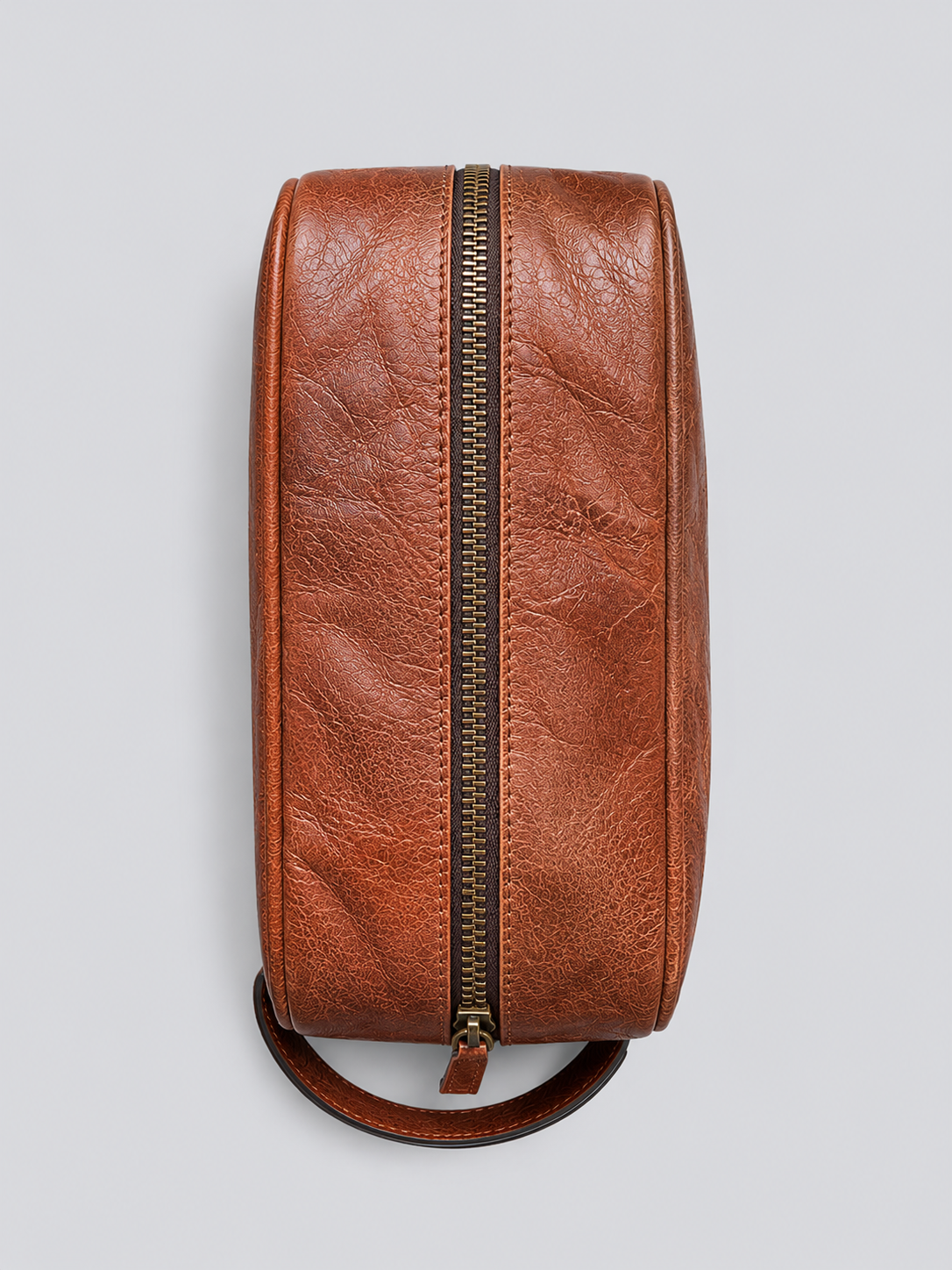 BROWN LEATHER TOILETRY BAG