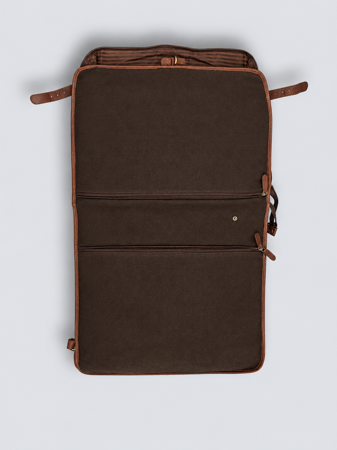 LEATHER TRAVEL GARMENT BAG